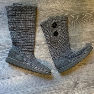 UGG Gray Knit Winter Boots